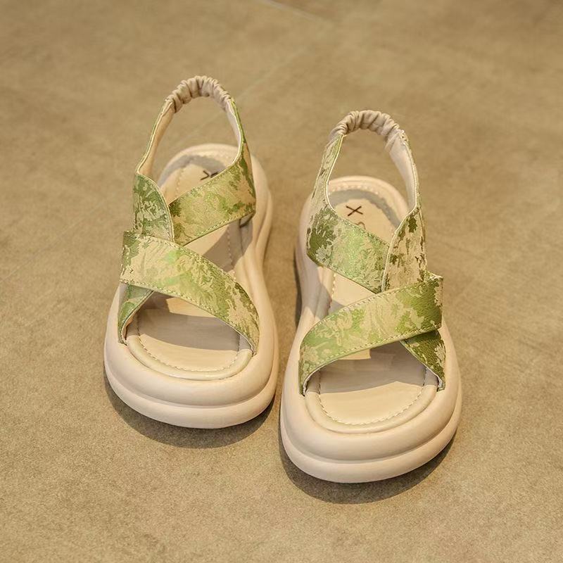 New Casual and Versatile Thick-soled Sports Beach Shoes for Women