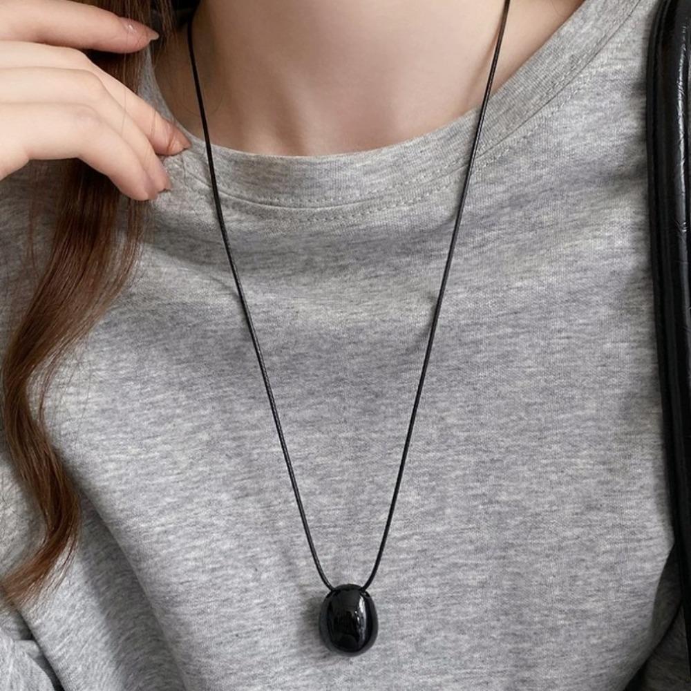 Drawable Black Rope Women Necklace Adjustable Pendant Necklaces New Sweater Chain  Women