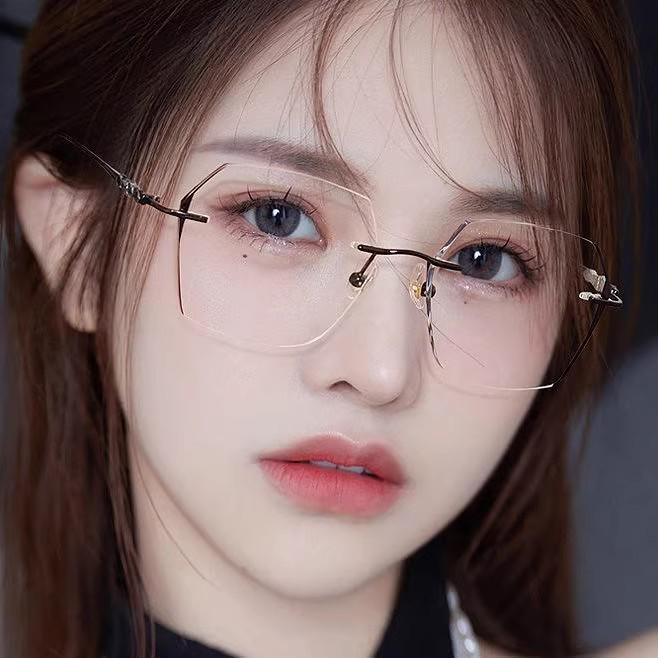 Polygon Frameless Color-Changing Anti-Blue Myopia Glasses: Unisex, Slimming, Trendy, Prescription-Ready, No Makeup Needed