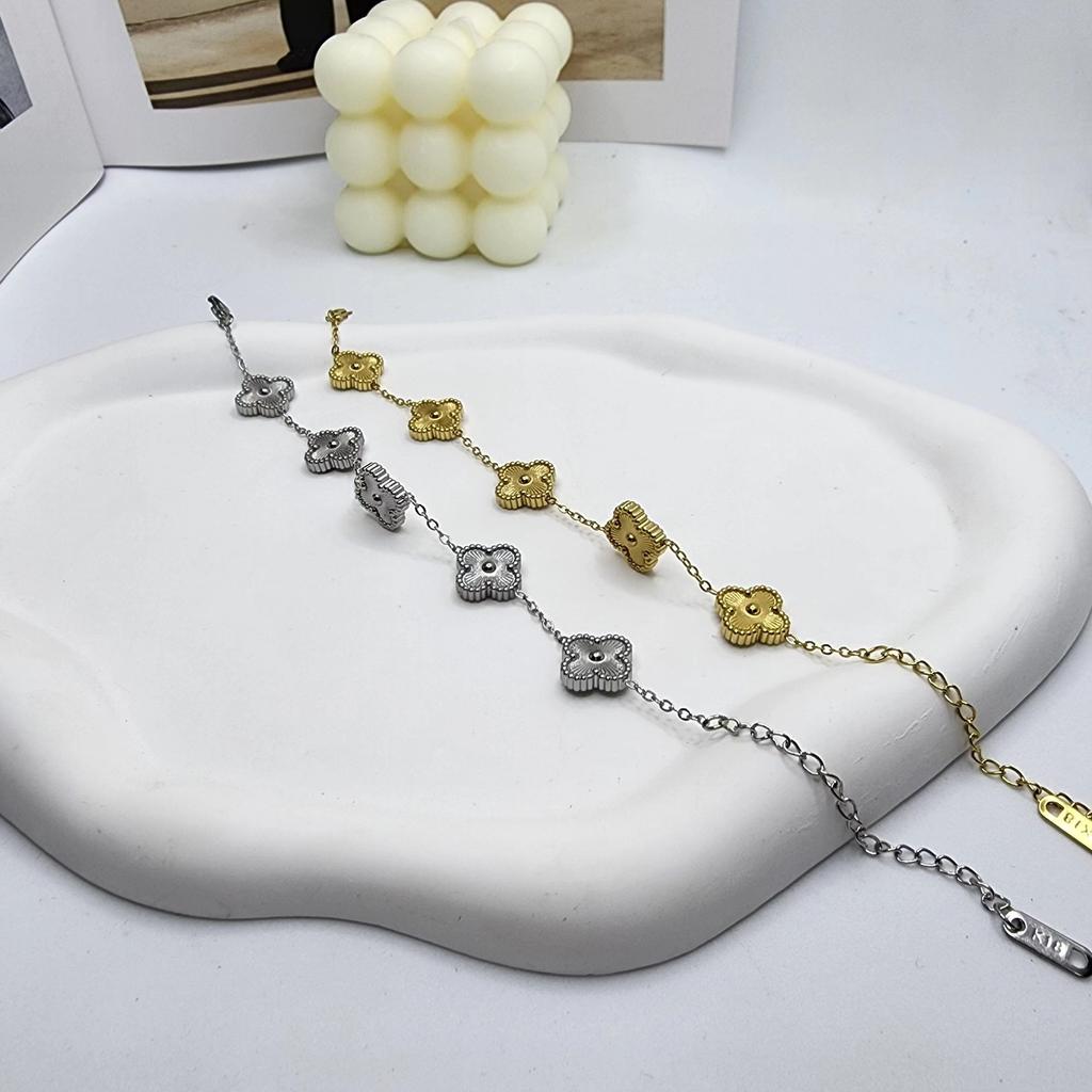 Fashion Four Leaf Clover Bracelet Premium Feeling Titanium Steel Women's Bracelet