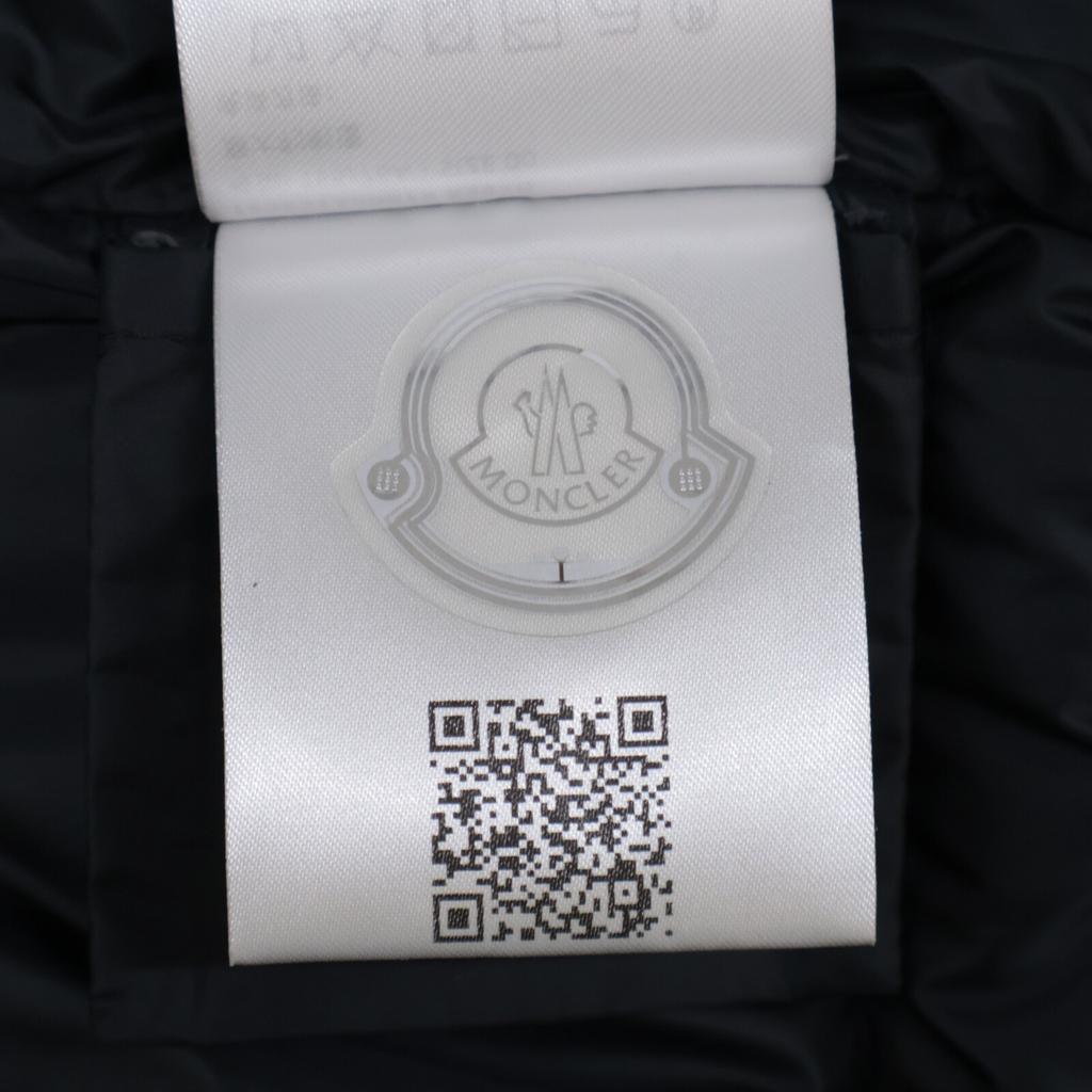 Moncler Excellent Condition 23-year-old AVOCE Jacket 00 blackUsed