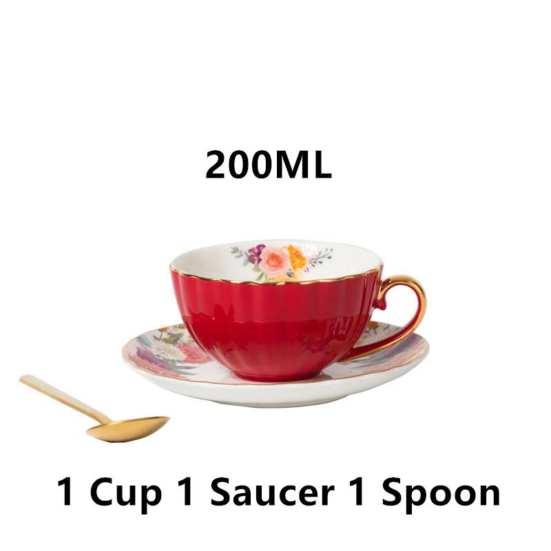 European Porcelain Cup and Saucer For Coffee Bone China Coffee Cup Saucer Spoon Set Flower Tea Cups Set Ceramic Cups Mugs Gift