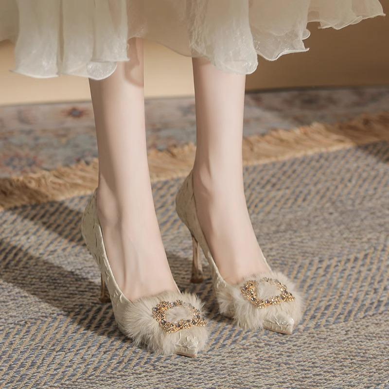 Metal buckle Mao Mao waterproof table high heels women 2025 early spring new models not tired feet thin heels rhinestone pointed single shoes women