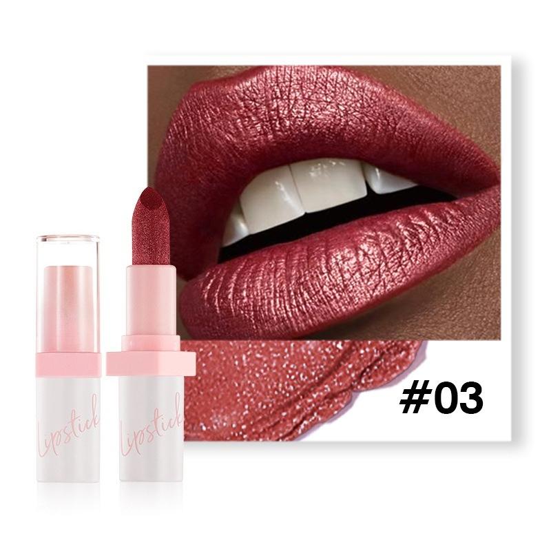 Luxurious Metallic Purple Lip Gloss Long-Lasting Moisturizing Waterproof and Durable Pearl Finish Lipstick Perfect for Daily Use