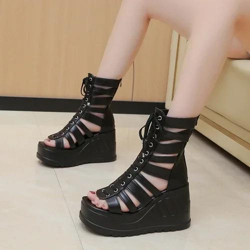 

2025 Korean Wedge Sandals Women s Summer New Fish Mouth Hollow Sandals Waterproof Platform 10cm Heightened Roman Sandals Boots 35 чорний