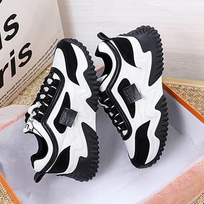 Explosion de mode étrangère 2025 chaussures pour femmes chaussures plateforme chaussures de papa chaussures d'étudiant chaussures décontractées polyvalentes confortables chaussures de sport été