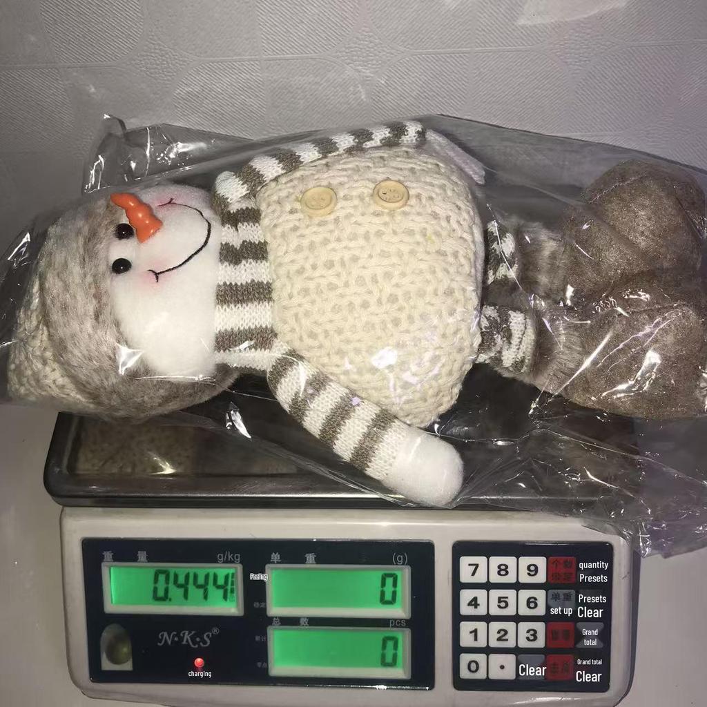 Khaki Christmas Card Series: Retractable-Leg Reindeer, Snowman, and Bear Figurine Ornaments