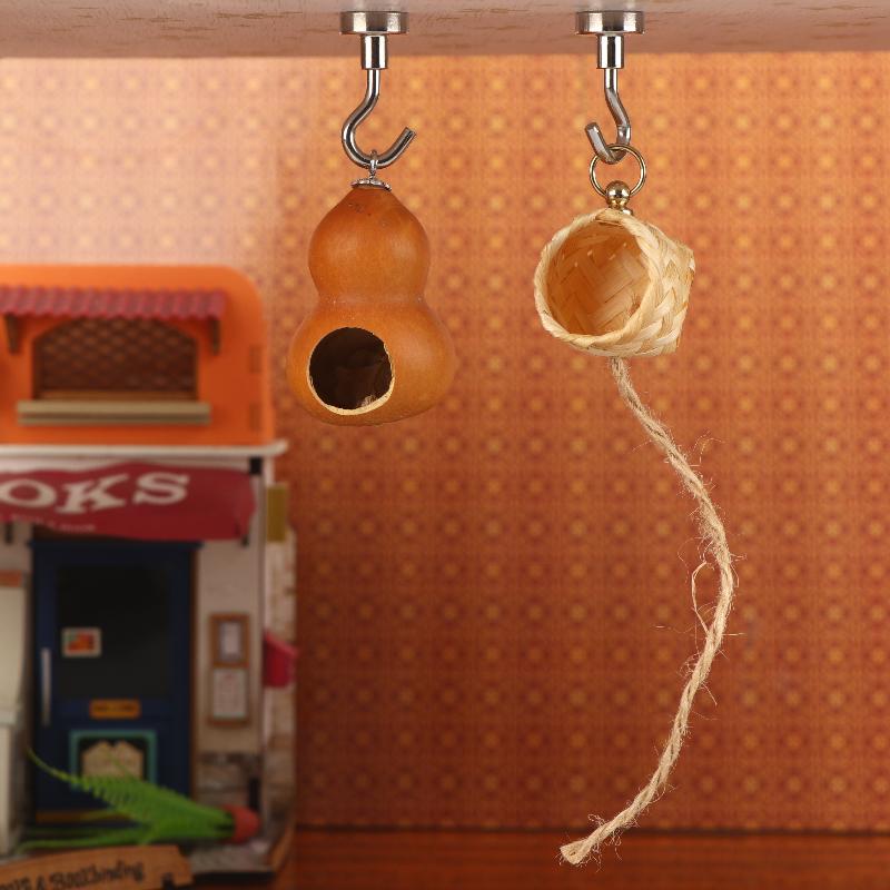 Natural Gourd Shaped Jumping Spider House Magnetic Hanging Hideout Case Small Reptile Accessory