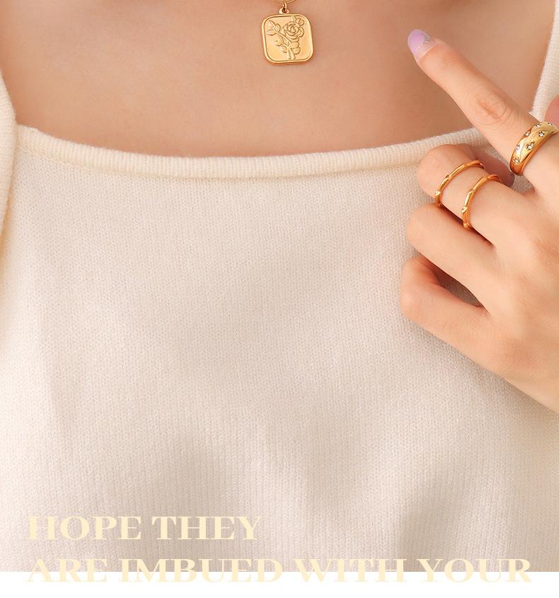 French Retro Rose Pendant Necklace - Gold Plated Stainless Steel Square Design with Clavicle Chain