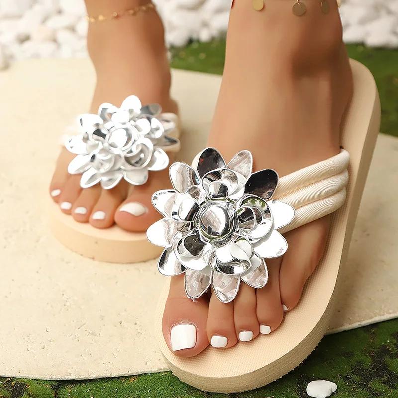 Fashion Gold Silver Flower Decor Flat Sandals for Women Plus Size Thick Sole Chunky Platform Slippers Summer Light Comfort Flip Flops