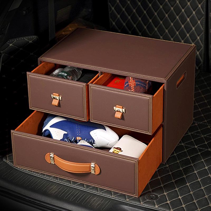 

Кожаный ящик для хранения в багажнике автомобиля с улыбающимся лицом