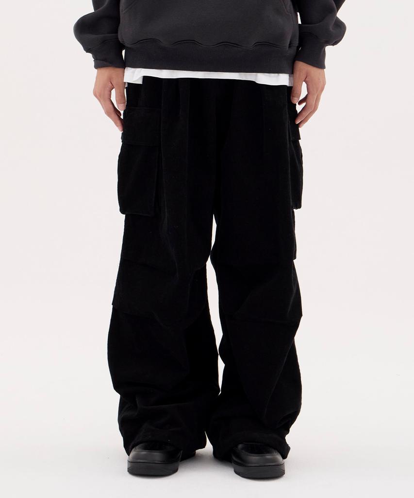 URBANAGE Corduroy Single-Pleat Wide Elastic Banding Parachute Cargo Pants_Black