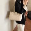 Bolso de mano tipo tote de rombos con cadena de gran capacidad, nuevo para primavera y verano, para estudiantes, clase, desplazamiento, bolso de hombro cruzado para mujer