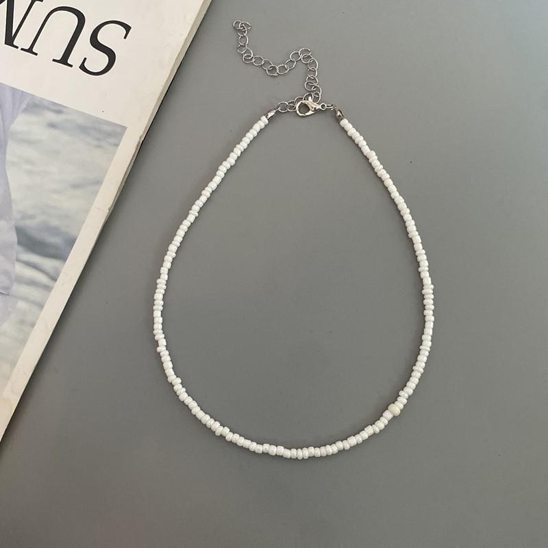 Fashion Choker Necklace for Girl Women White Color Nature Shell Love Heart Fashion Short Necklace Gift for Friend Spring Summer