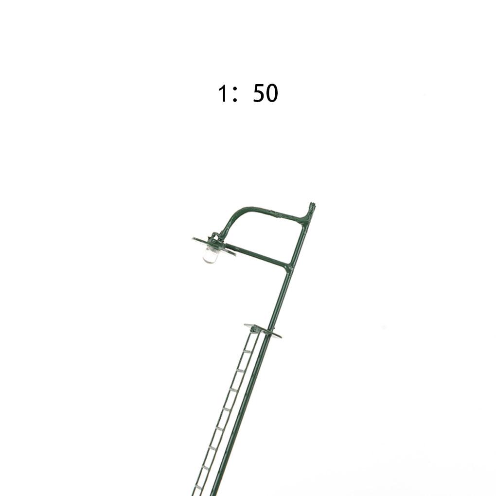 Poste de luz de trem modelo com escada decorações de paisagem para casa luz ferroviária LED miniatura lâmpada de trilho de cabeça única brinquedos de mesa