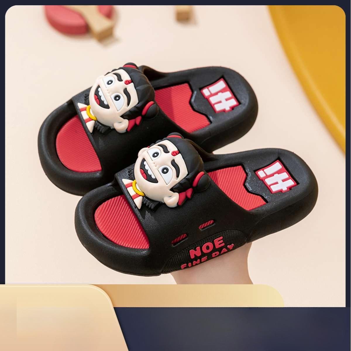 

Slip-on Cartoon Shoes for Boys and Girls - Anti-slip Summer Sandals 24-25 чёрный