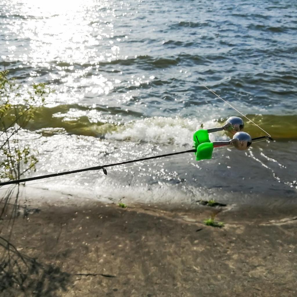 100Pcs Loud Alarm Fishing Rod Indicator Alarm Fishing Rod Bell Rod Clamp Twin Bells Outdoor Fishing Accessories Tools