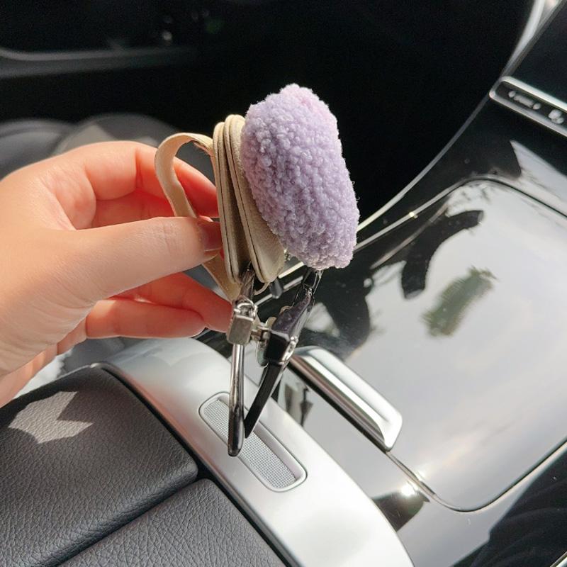 1pc New Cute Retro Red Hearts Universal Sunglasses Holders For Car Magnetic Leather Clip Auto Visor Glasses Hanger Decrotion