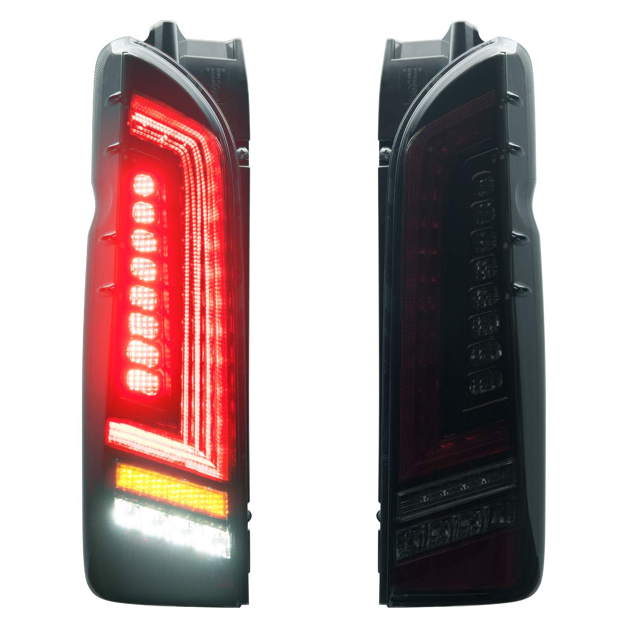 

Задній ліхтар Hiace 200 серії 415COBRA lightsaber prestige black