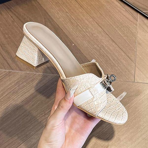 Fashion versatile casual niche open-toed cool slippers women's 2025 summer new high-heeled thick-heeled women's sandals