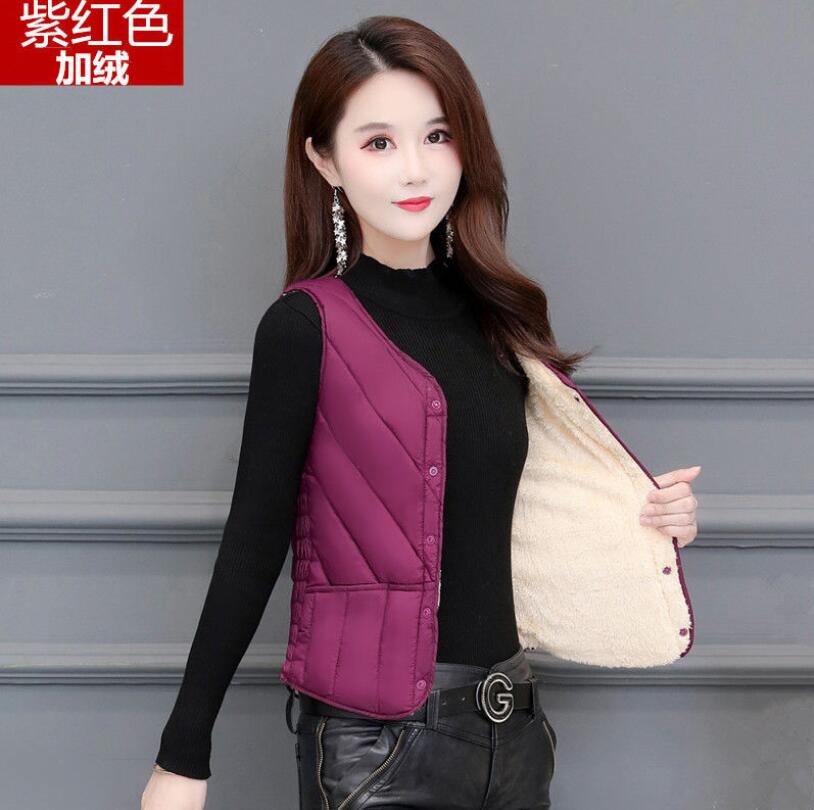 Winter Down Cotton Vest Women Thick Velvet 2025 New Lightweight Slim Short Inner Wear Warm Inner Tank Top Mother Waistcoat Thick