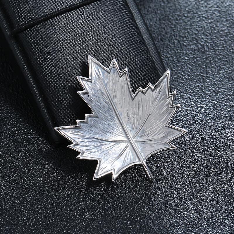 

Винтажная женская металлическая матовая брошь в виде листа с цветком и иглой, жемчугом и кристаллами, значок с цветочным узором, корсаж