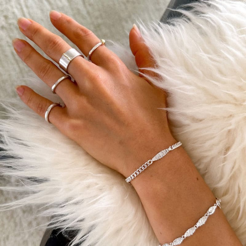 Salgat White Leaf Bracelet