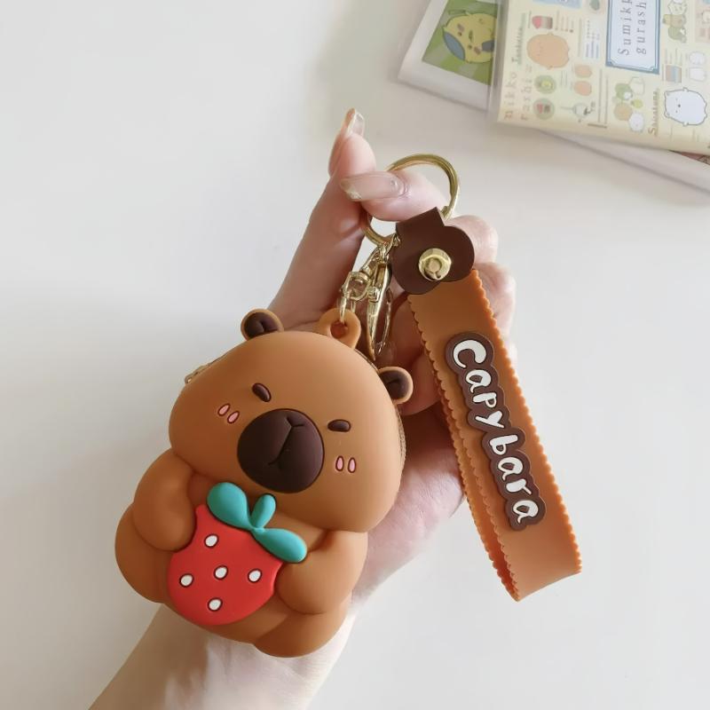 

Fashion Mini Capybara Coin Purse Strawberry Styles, Multifunctional Zipper Lipstick Storage Bag, Backpack Charm, and Phone Decoration темно-коричневого кольору
