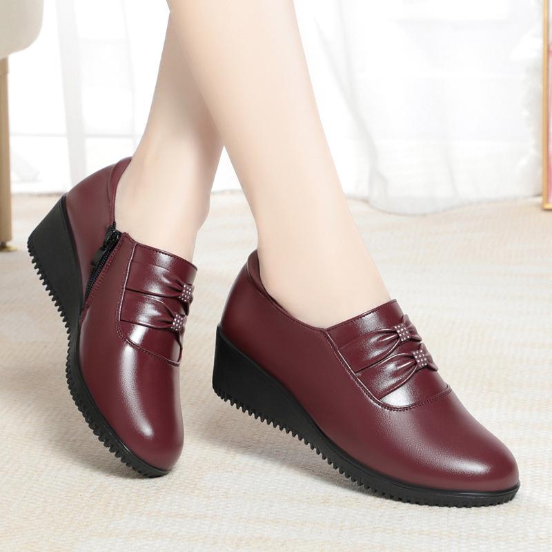 Spring and Autumn Leather Shoes Soft Leather Middleaged Mom Wedge Heel Shoes Single Shoes Women's Soft Sole Nonslip Middle Heel Comfortable