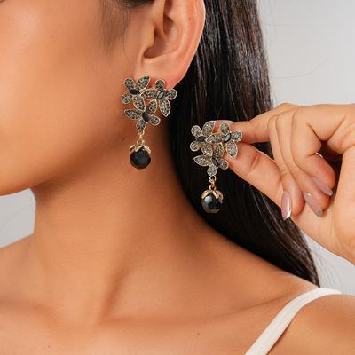 Dark Wind Diamond Glass Butterfly Flower Round Silver Needle Earrings Personalized Light Luxury Earrings