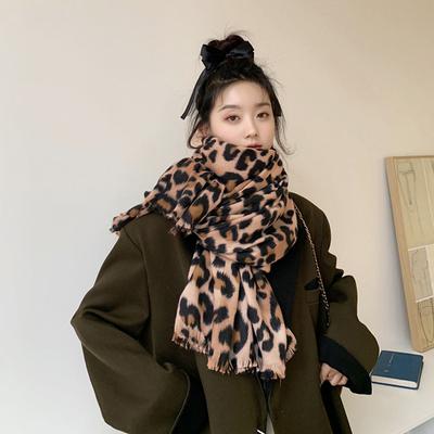 Trendig leopardtryckt kashmirliknande scarf för kvinnor Vinter Lång sjal Vindtätt skydd Utomhus Håll varm halsdukar Omslag