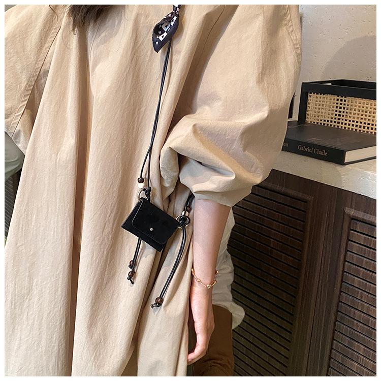 Herbst/Winter Retro Wildleder Mini Münzbörse: Exquisite Damen Umhänge- & Schultertasche.