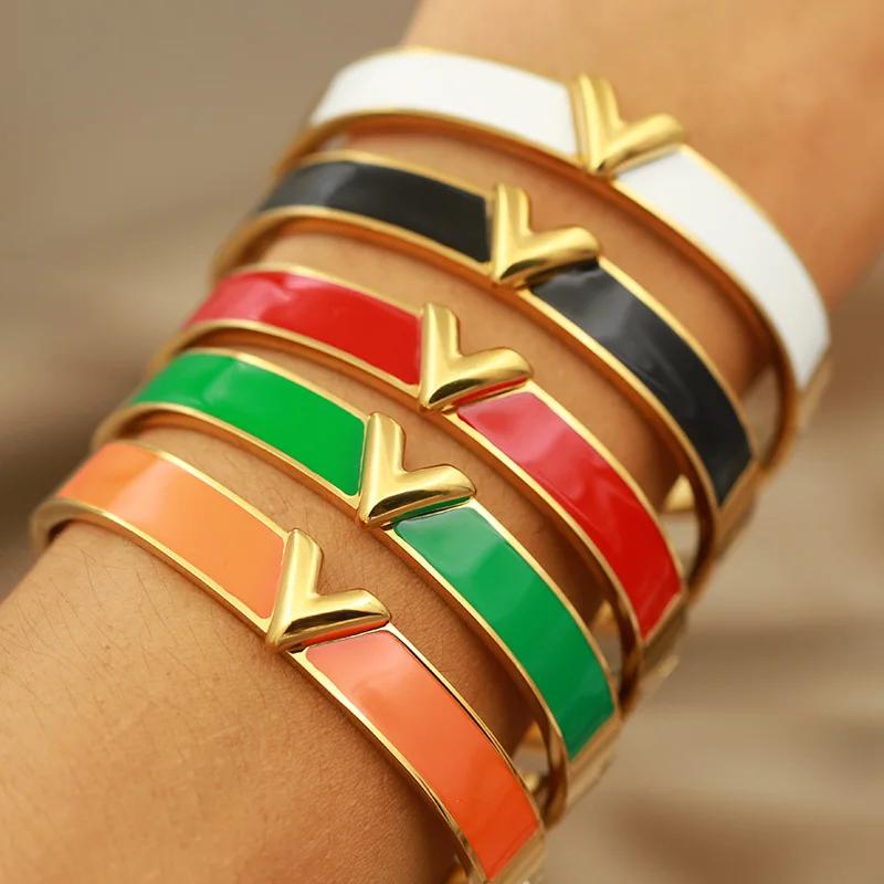 Acciaio Inossidabile 316L Metallo Multicolore Lettera V Smaltata Bracciali per Donna Gioielli di Marca Moda Accessori Bracciale Classico