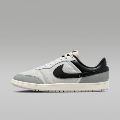 Jordan Skyline Low White Black Light Smoke Grey 40.5