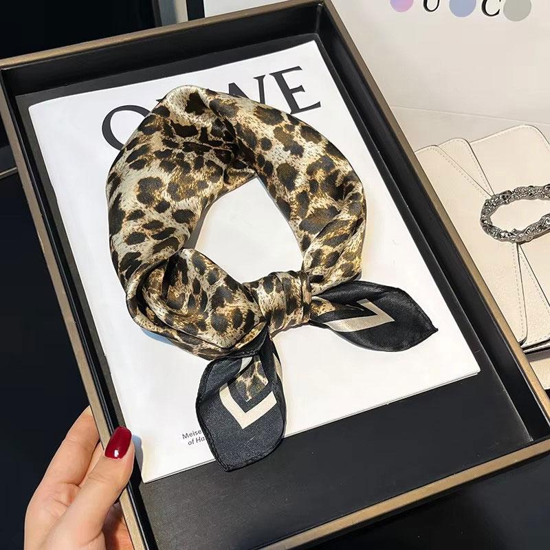 100% Natural Real Silk Scarf Women Luxury High Quality Square Fashion Hair Neckerchief Lady Shawl Wraps Hijab Bandana Scarves