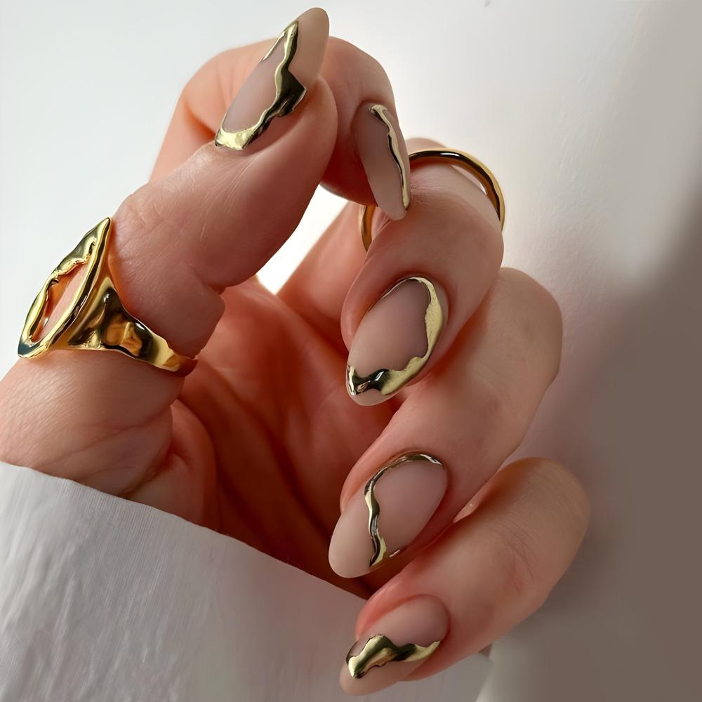 24 Peças Unhas Postiças Francesas Amêndoa Douradas Simples Ovais Cobertura Total Pontas de Unha Press-On Unhas Postiças Usáveis