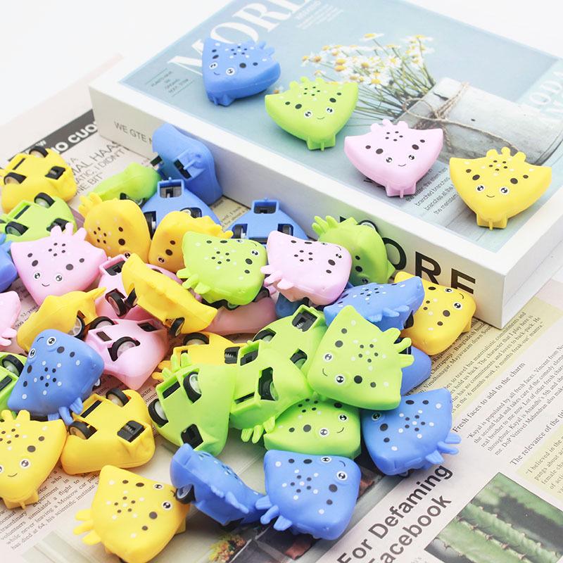 

Mini Manta Ray Pull-Back Car: Cartoon Marine Animal Toy for Kids