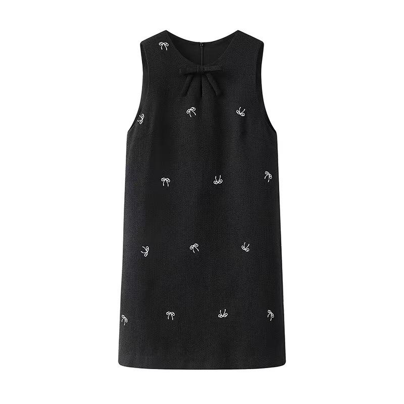 Round Neck Embroidered Women s Jumpsuit - Commuter Style, Autumn/Winter 2025 Collection S