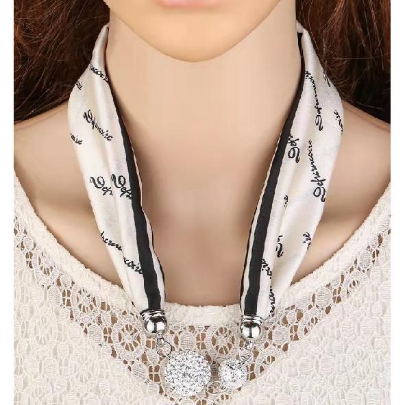 Vier Jahreszeiten Verfügbar Neuer Damen-Schal, Schal, Magnetverschluss, Schal, Halskette, Vielseitige Dekoration, Doppelte Verwendung, Mit Diamanten besetzt