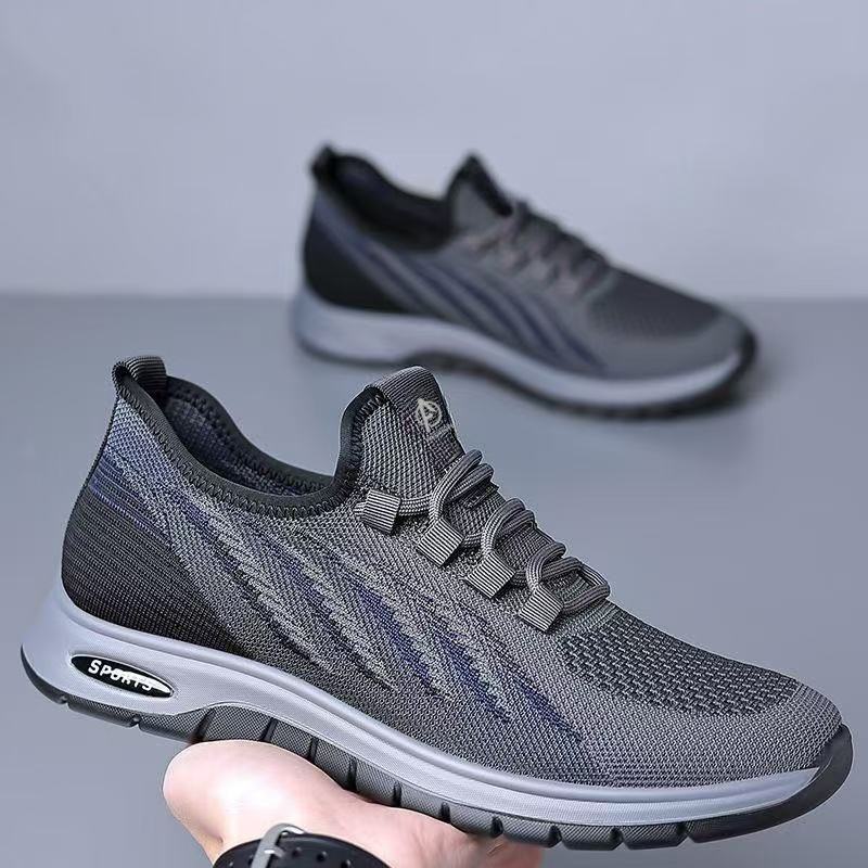 New Spring and Autumn Men's Shoes Flying Knitted Sneakers Lightweight Breathable Soft Sole Comfortable Student Running Shoes Versatile Casual Shoes