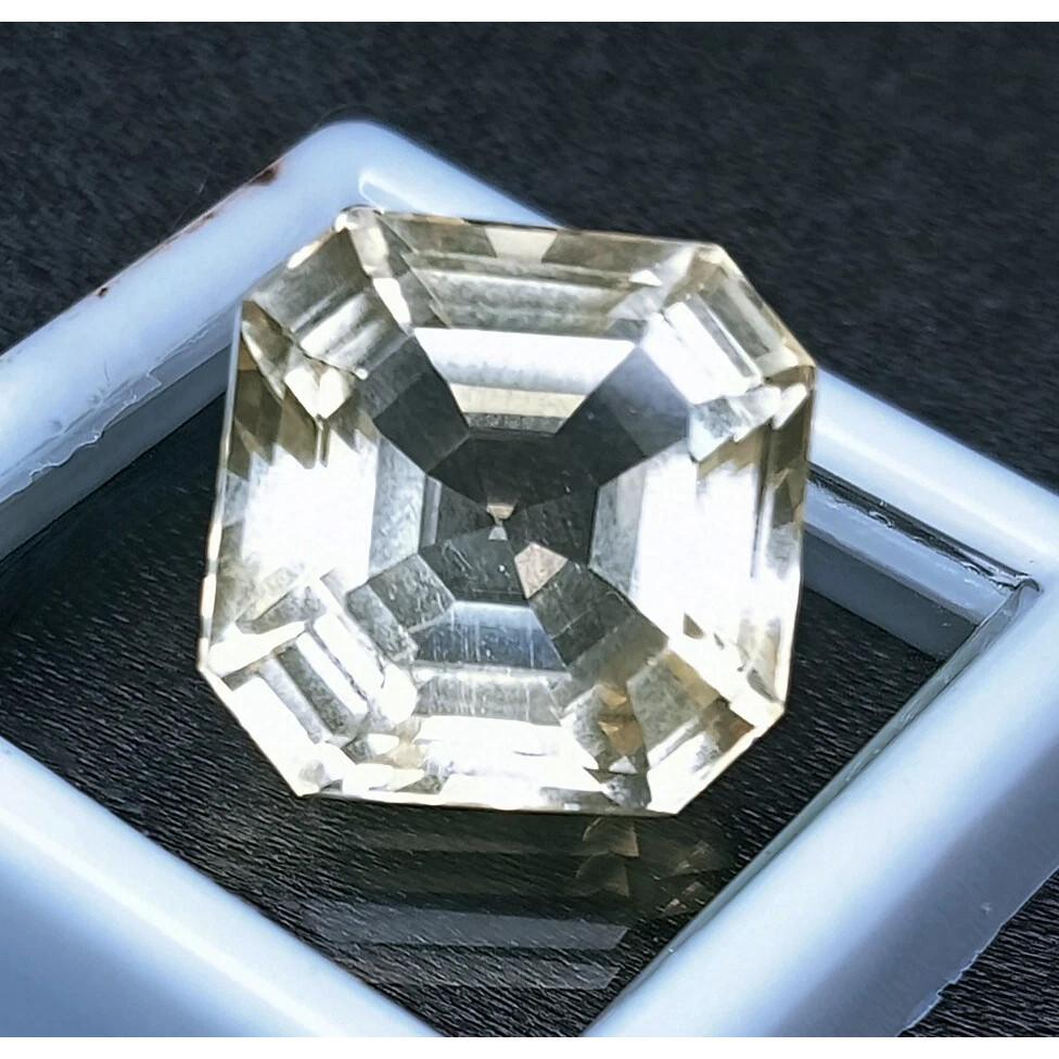 Beautiful Natural Light Yellow Sapphire 14+ Ct Asscher Cut Certified Gemstone
