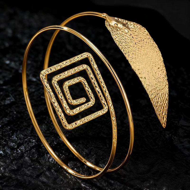 

Adjustable Open Arm Cuff Minimalist Bracelet For Women Boho Chic Stackable Bangle Hand Jewelry