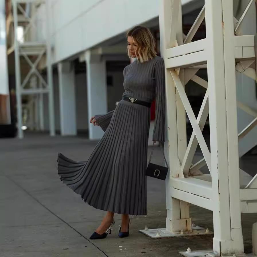 2024 Autumn Solid Color Round Neck Slimming Knit Dress