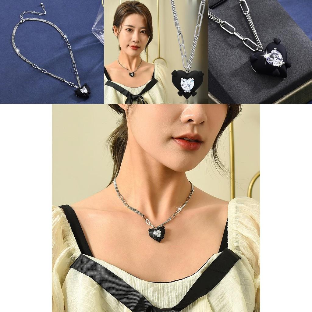 Sweetheart Design Black Zirconia Necklace For Women With Heart Shape And Charming Style