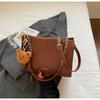 Large Capacity Commuter Tote Bag 2025 Summer New High-end Texture Underarm Bag Fashionable and Versatile Shoulder Bag