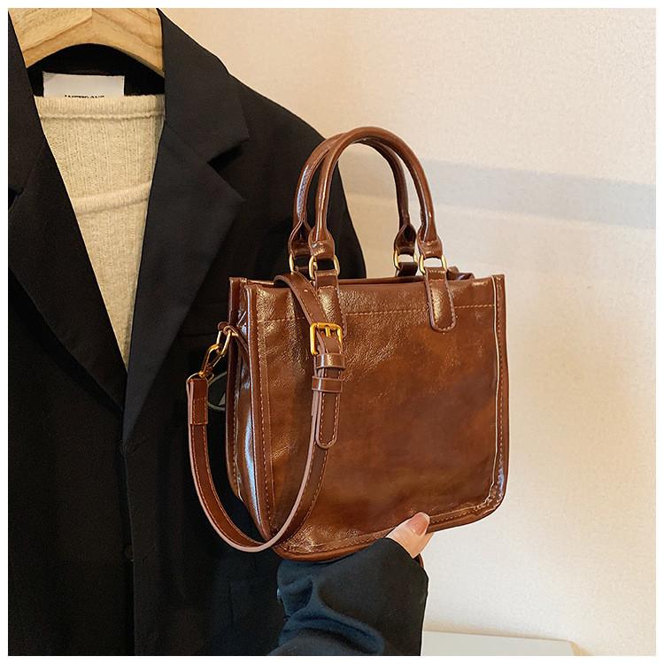 IELGY High-End Feeling Large-Capacity Bag Commuter Shoulder Messenger Bag Fashion Shoulder Portable Tote Bag