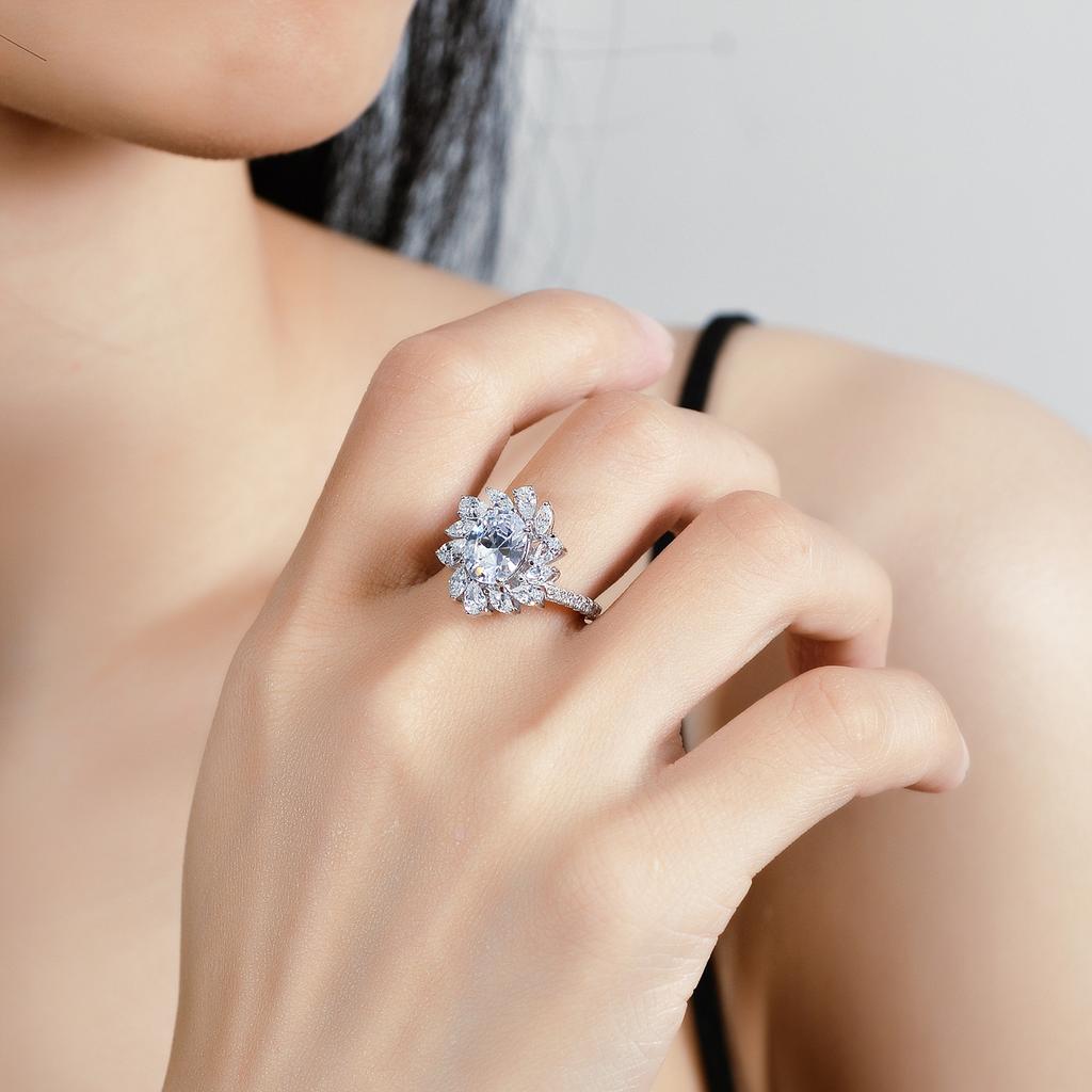 Special-shaped D Color Moissanite Ring for Women S925 Sterling Silver 2ct Egg-shaped Pigeon Egg Engagement Ring Wedding Ring Gift for Girlfriend