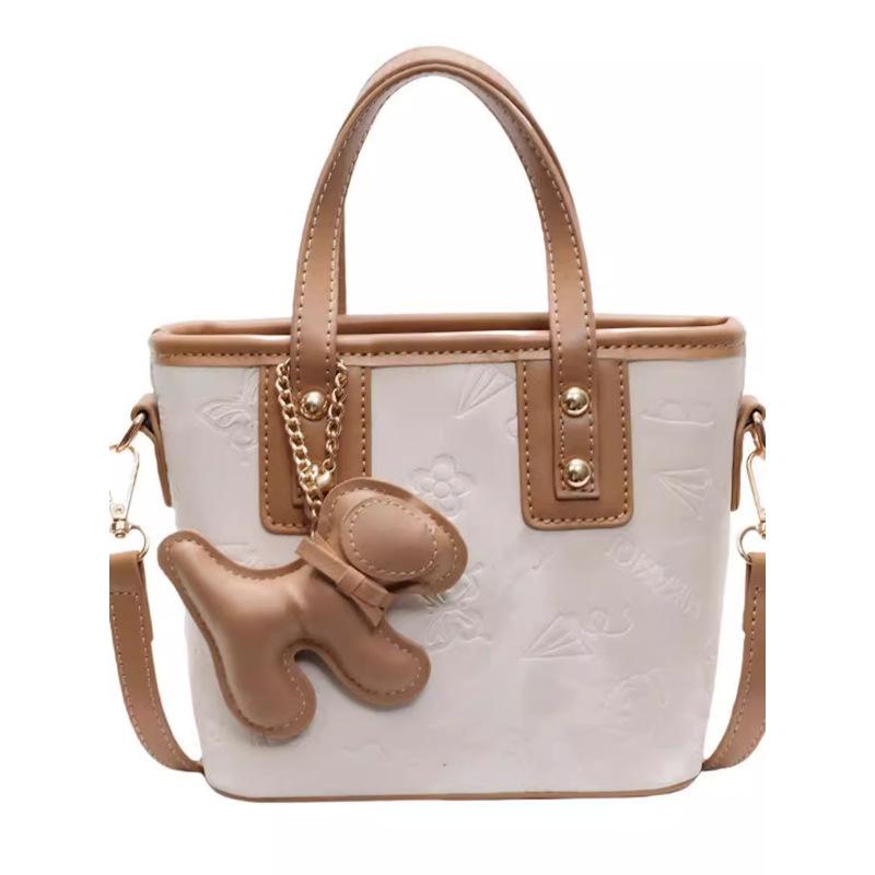 Super Fire Small Bag Women's 2025 New Trendy Niche Versatile Messenger Bag Commuting To Work Portable Bucket