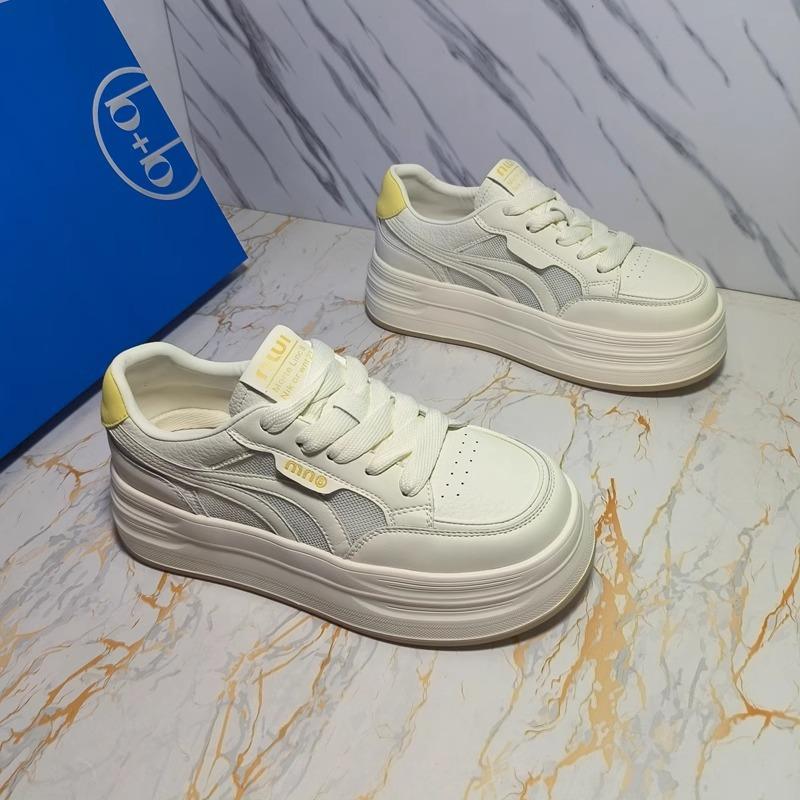 Korean version of thick-soled heightened soft-soled mesh casual shoes 2025 summer new shoes women's board shoes versatile white shoes