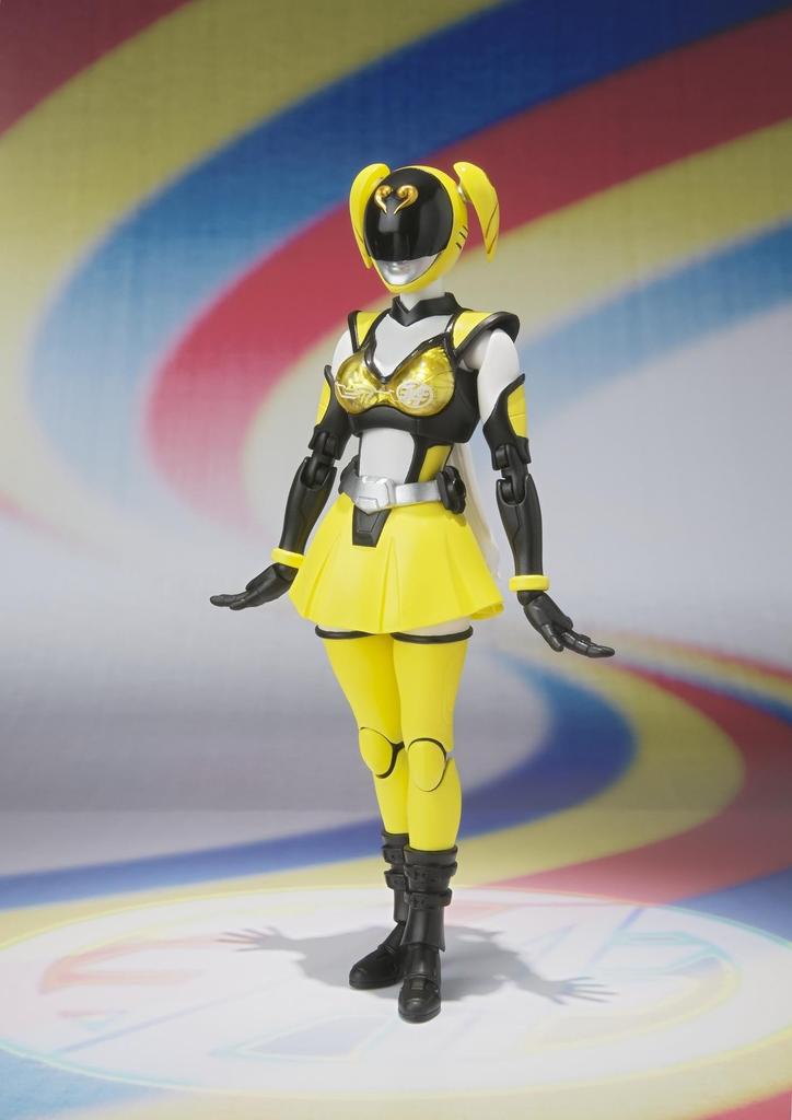 TAMASHII NATIONS Akiba Yellow S.H.Figuarts
